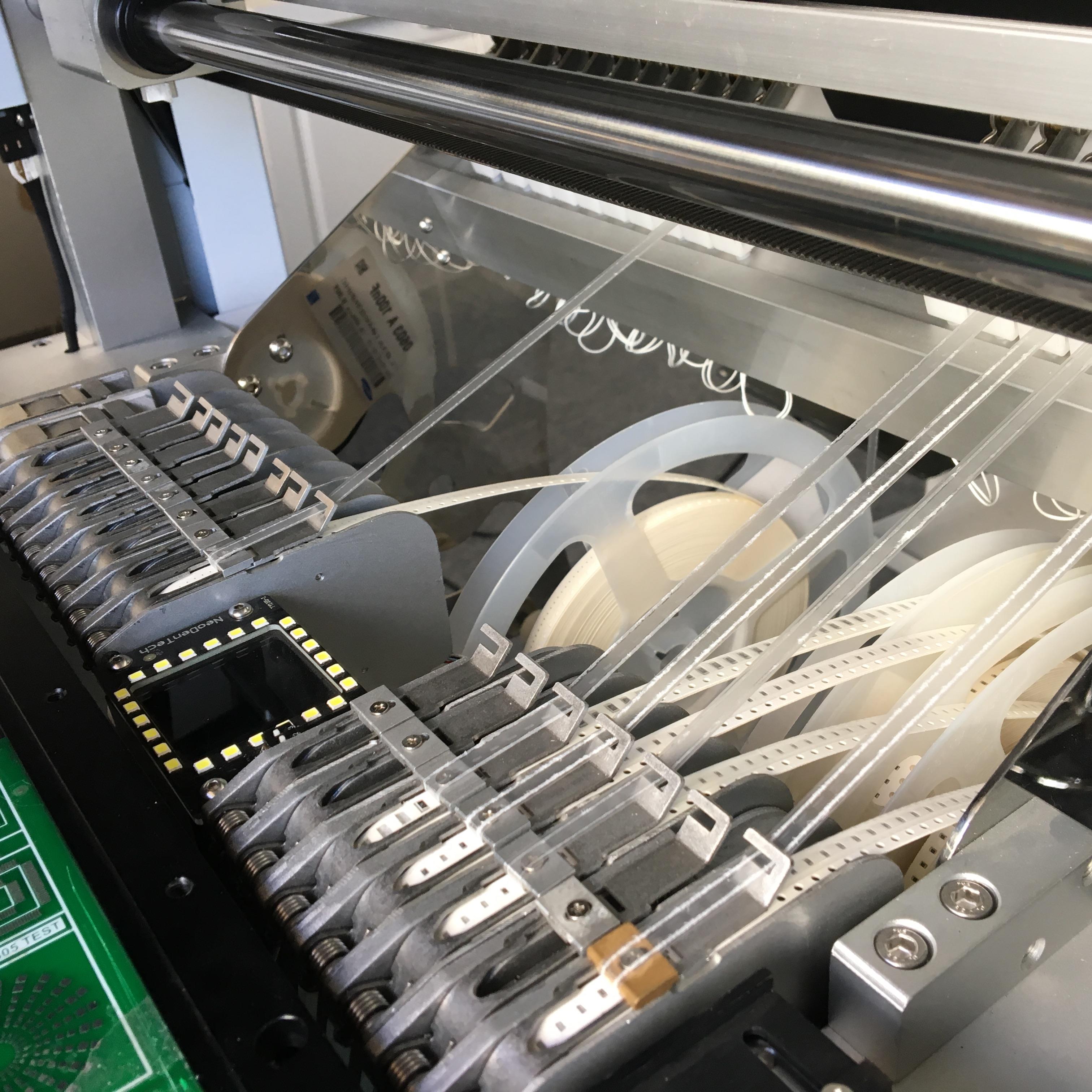 Affordable Dual Head Desktop Pick And Place Machine